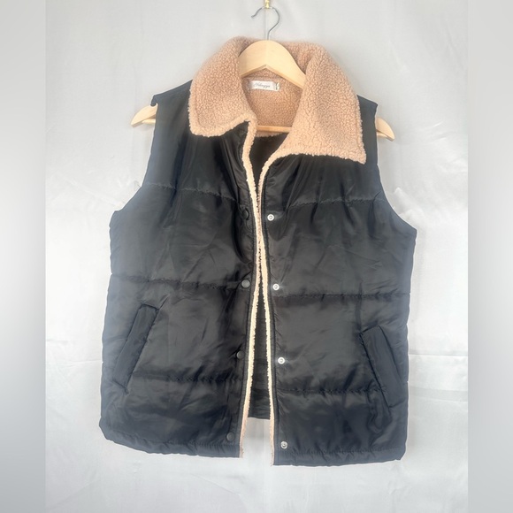 Black Puffer Vest with Tan Sherpa Collar Size L - Picture 2 of 11